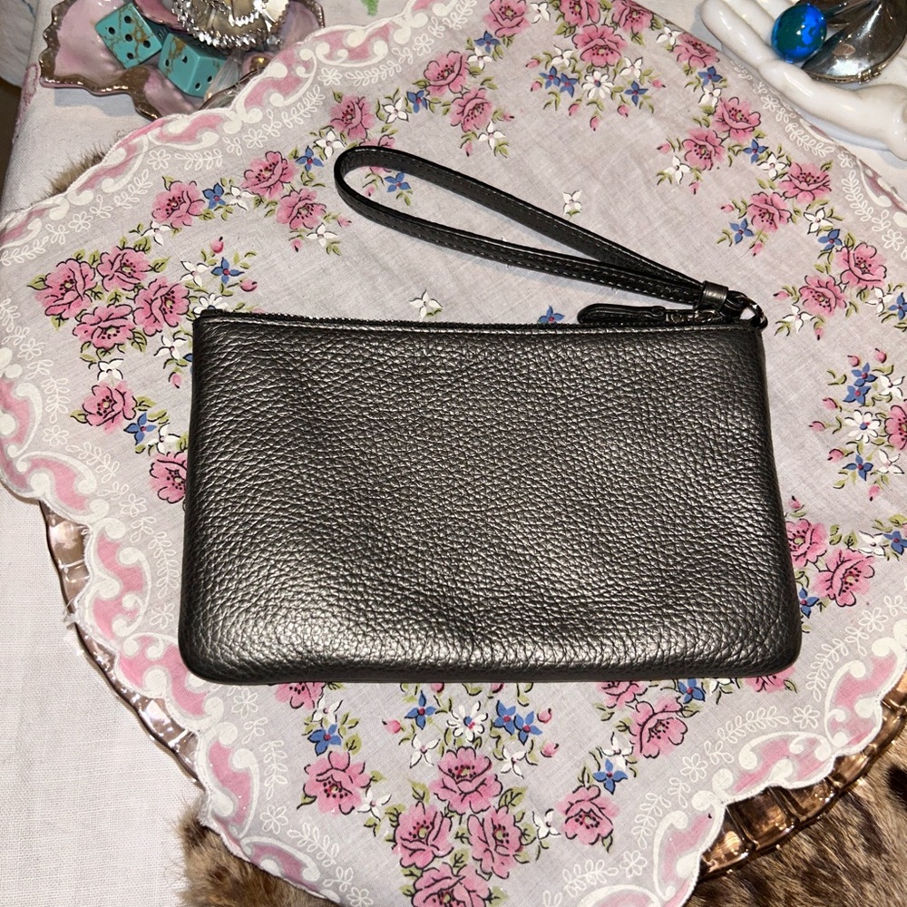 Coach wristlet grey metallic club purse - Picture 2 of 6